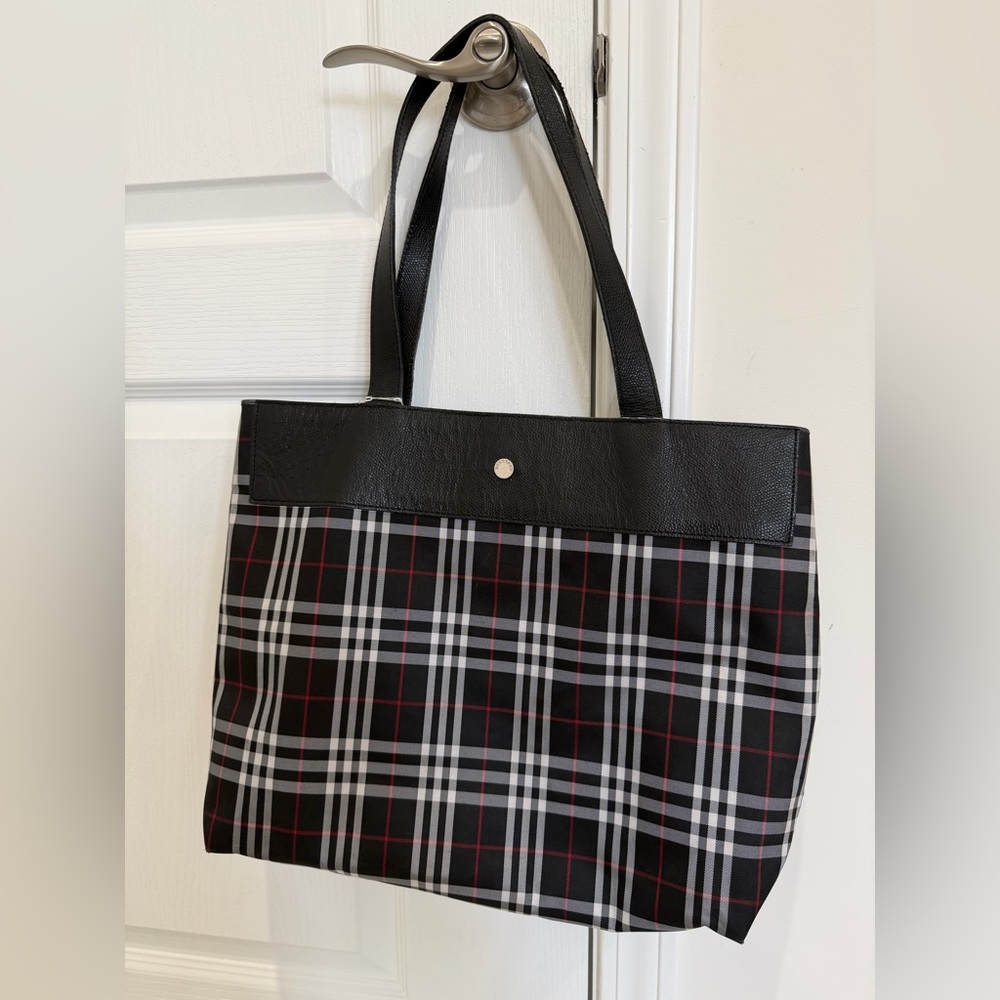 Burberry London Black and Red Plaid Tote Bag EUC - Picture 1 of 10